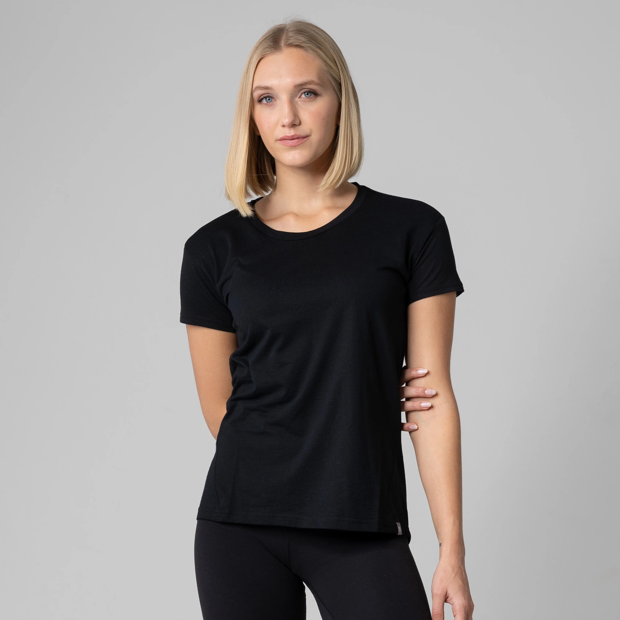 Teagan T-Shirt Black 002